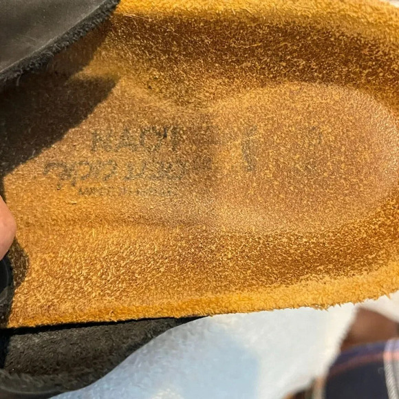 Naot Unisex Black Leather Two Straps Sandals 9" Buckle Slider Sz 36 / 36.5? - Picture 8 of 10